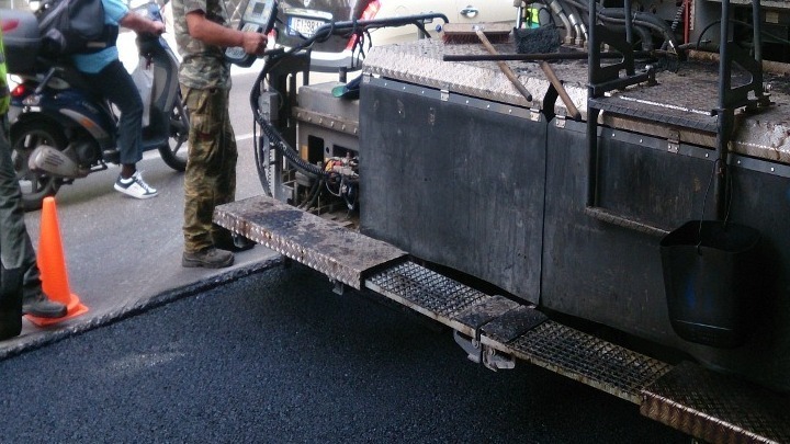 Εργασίες ασφαλτόστρωσης στην Περιφερειακή Υμηττού – Αναλυτικά οι κυκλοφοριακές ρυθμίσεις από την Αττική Οδό