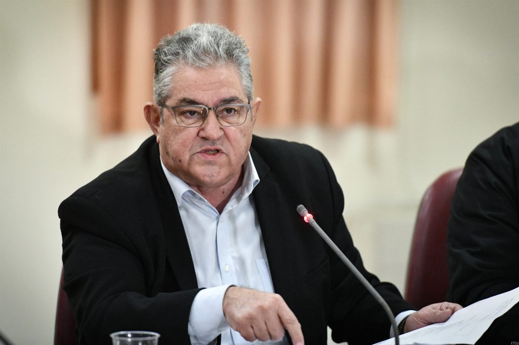 Δ.Κουτσούμπας για επιστολική ψήφο: «ΣΥΡΙΖΑ και ΠΑΣΟΚ να αποσύρουν τη στήριξη τους στο κατάπτυστο νομοσχέδιο»