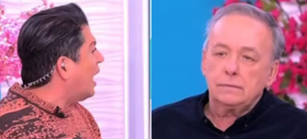 Έξαλλος πάλι ο Α.Μικρούτσικος: «Τα σπάσε» με το πάνελ και αποχώρησε από το πλατό