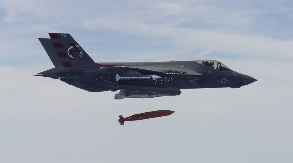 Τα βρετανικά stealth μαχητικά F-35B θα εξοπλιστούν με πυραύλους Meteor και πυρομαχικά ακριβείας SPEAR 3