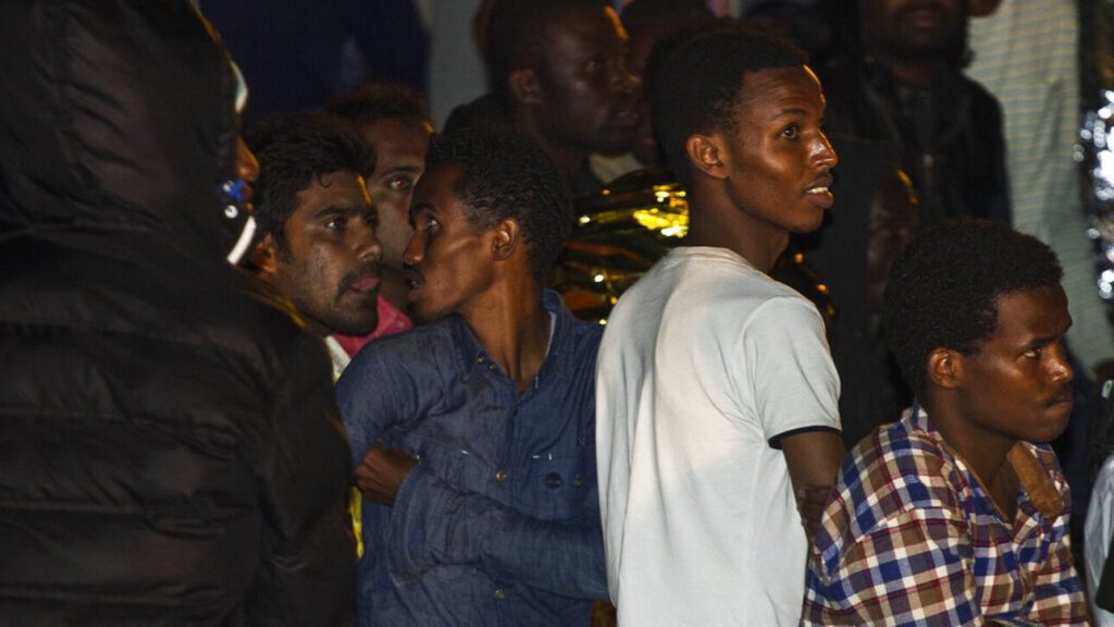 Επιδόματα και σε όσους μπήκαν παράνομα – Το γαλλικό Συνταγματικό Δικαστήριο ακύρωσε τα μισά άρθρα του αντιμεταναστευτικού νόμου