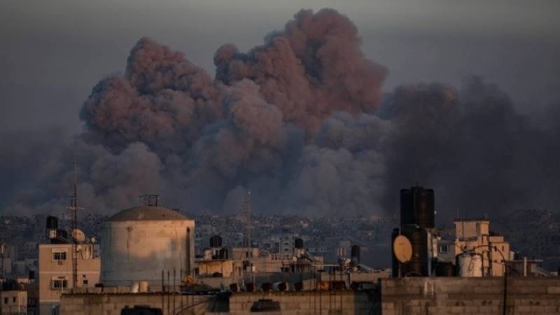 Το Ισραήλ συνεχίζει τις επιθέσεις στη Χαν Γιούνις – «Δεν μπορούμε να φύγουμε» λένε οι άμαχοι