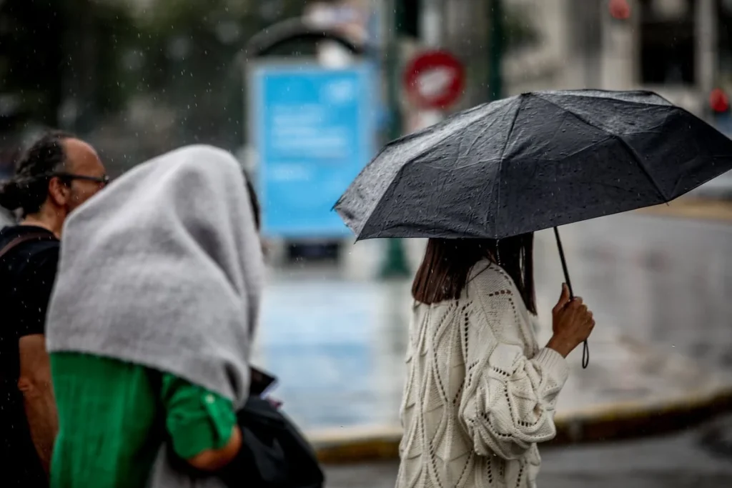 Καιρός: Τοπικές βροχές σήμερα σε Θράκη και νησιά βορείου και ανατολικού Αιγαίου