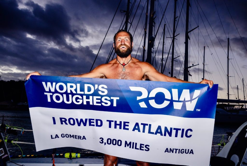 Βρετανός με βηματοδότη πέρασε 4,828 χλμ στον Ατλαντικό κωπηλατώντας!