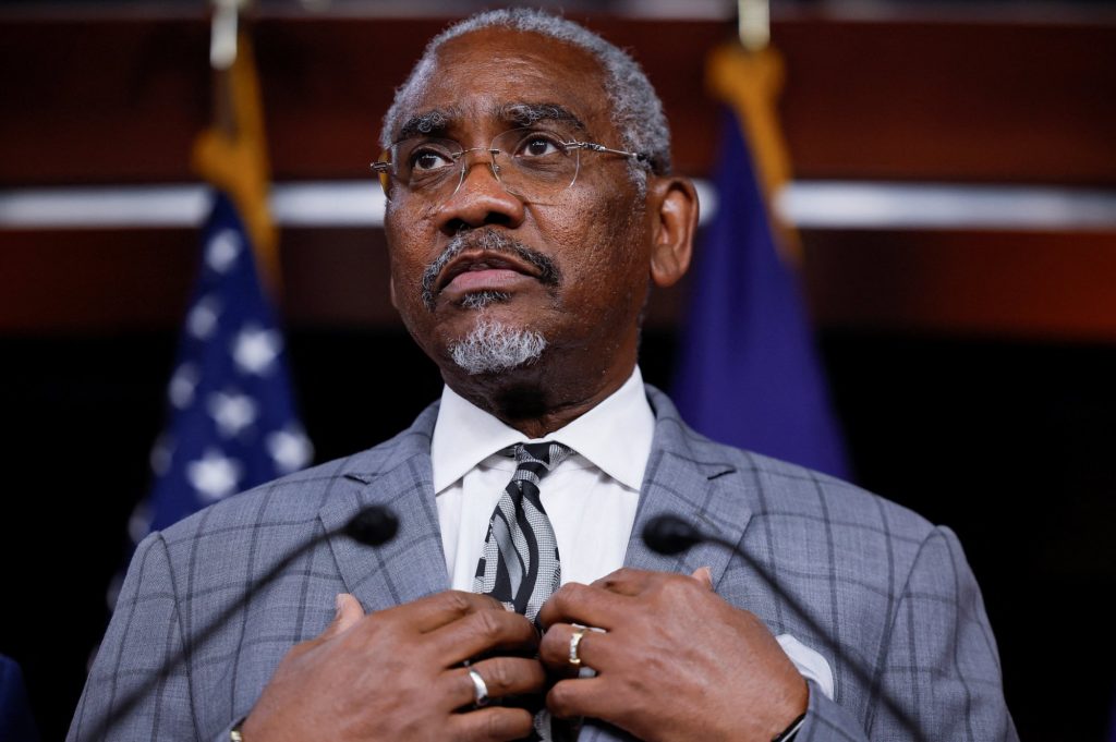 Γκρέγκορι Μικς: «Η απόφασή μου για τα F-16 πάρθηκε μετά τα βήματα αποκλιμάκωσης της Τουρκίας στο Αιγαίο»