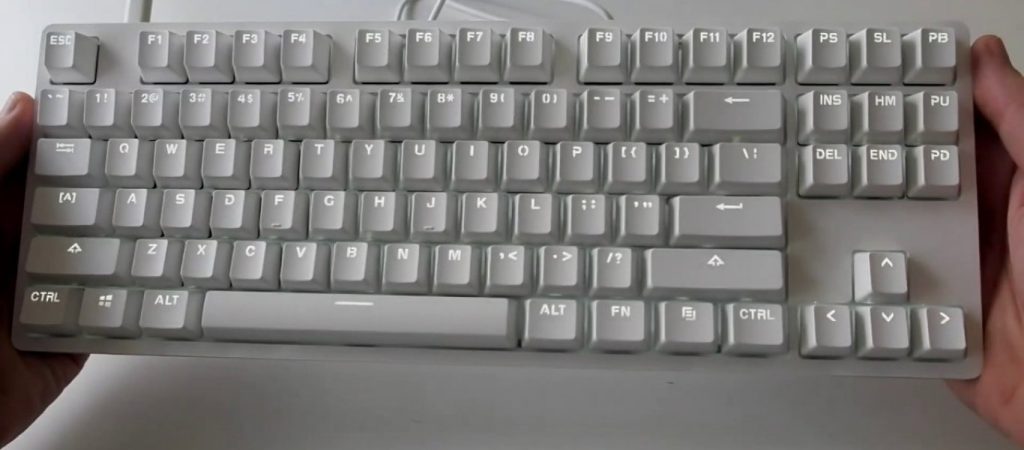 Έχετε αναρωτηθεί; – Γιατί τα γράμματα στο πληκτρολόγιο είναι… ανακατεμένα;