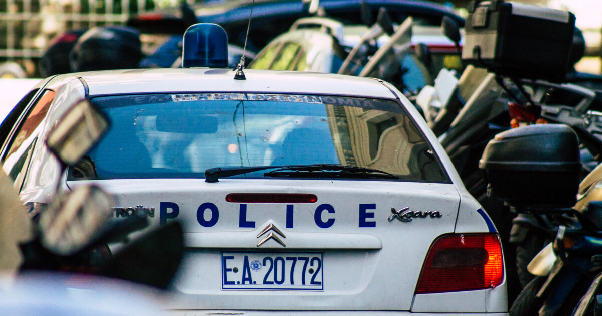 Καλλιθέα: 21χρονος καταγγέλλει – «Με ακολουθούσαν με αμάξια, με έδειραν και επιχείρησαν να με απαγάγουν»