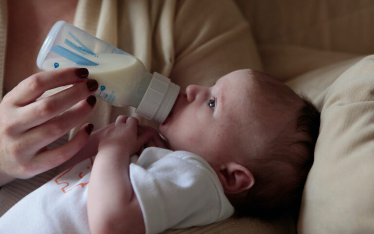 Βρεφικό γάλα: Πλαφόν στο περιθώριο κέρδους από την 1η Μαρτίου