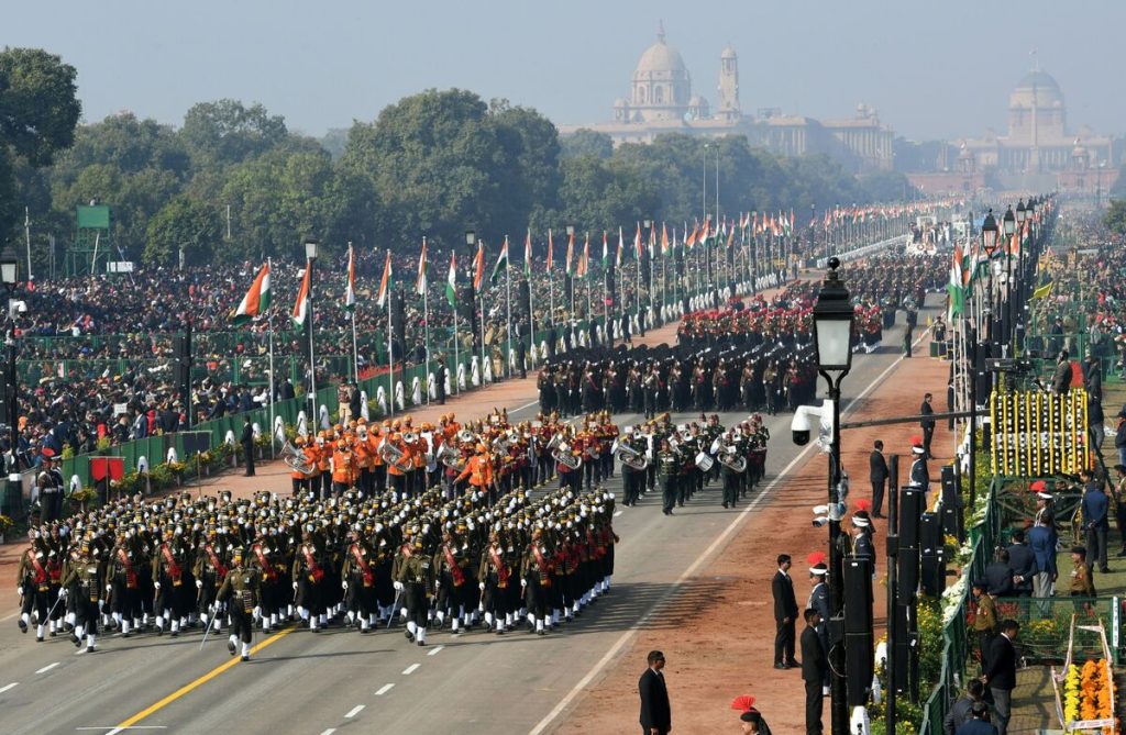 Ινδία: Η στρατιωτική παρέλαση για την εθνική επέτειο της χώρας που είναι διαφορετική από τις άλλες – Δείτε γιατί