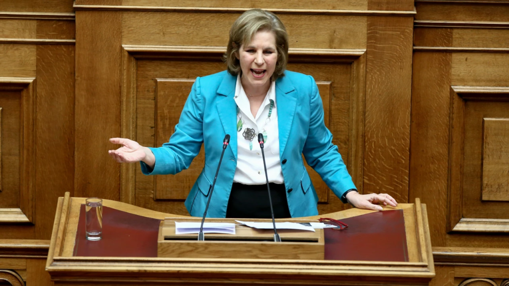 Ε.Χριστοφιλοπούλου: «Εγώ δορυφόρος δεν υπήρξα – Τα όσα συνέβαιναν στο ΠΑΣΟΚ δεν με κάλυπταν»