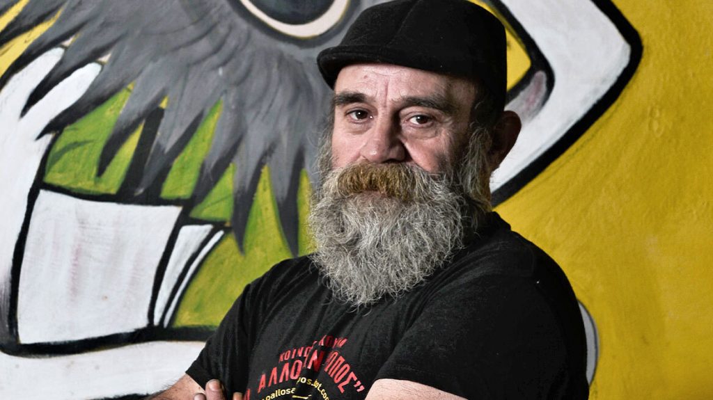 «Άλλος Άνθρωπος»: Νέες καταγγελίες για τον Κ.Πολυχρονόπουλο – «Τσέπωσε δωρεά 140.000 ευρώ και με απείλησαν»