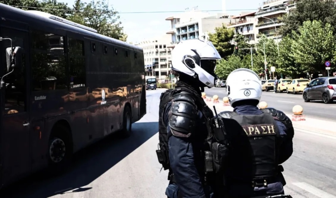 Προσβολή για την επέτειο των Ιμίων και των νεκρών: Απαγόρευσαν ακόμα και τις δημόσιες συναθροίσεις για να τιμηθούν οι ήρωες