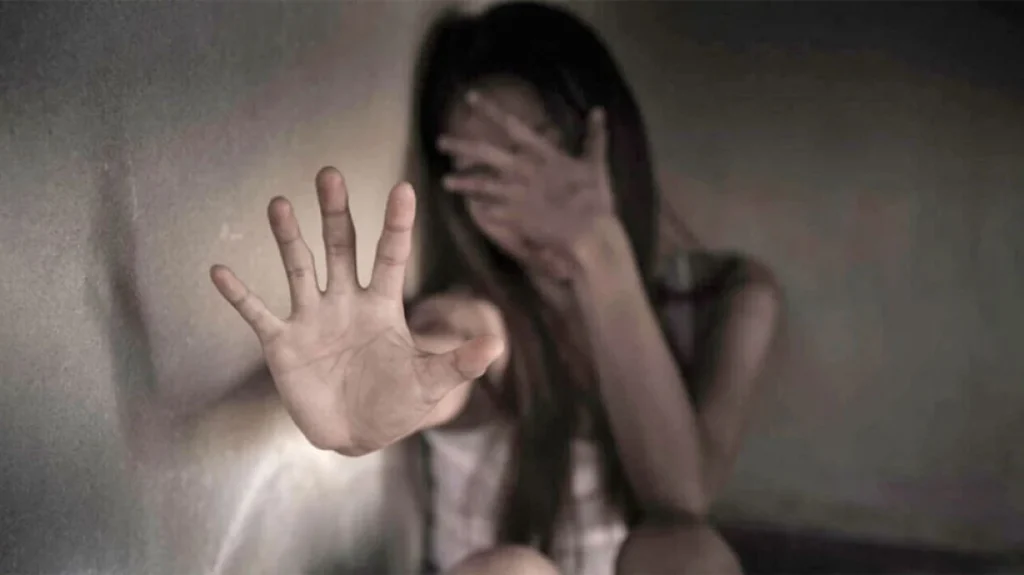 Βιασμός στο Κερατσίνι – Μητέρα ανήλικης: «Πήγε να χαλάσει το παιδί αλλά του ξέφυγε»