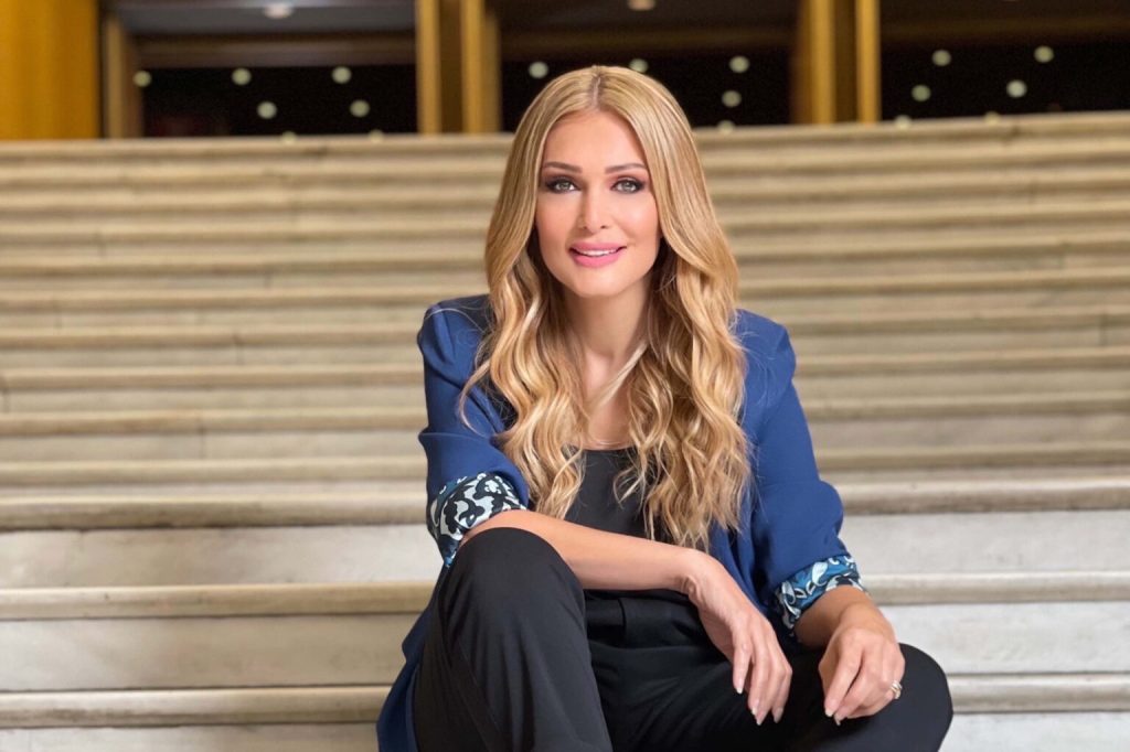 Τι άλλο θα δούμε: Θαυμαστής έκανε πρόταση γάμου στη Νατάσα Θεοδωρίδου επί… σκηνής (βίντεο)