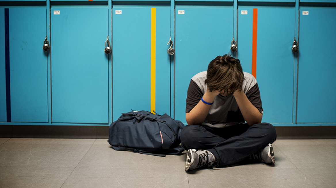 Καλλιθέα: «Μου ζητούσαν 5 ευρώ για να μη με δέρνουν» λέει ο μαθητής που ξυλοκοπήθηκε από ανήλικους 