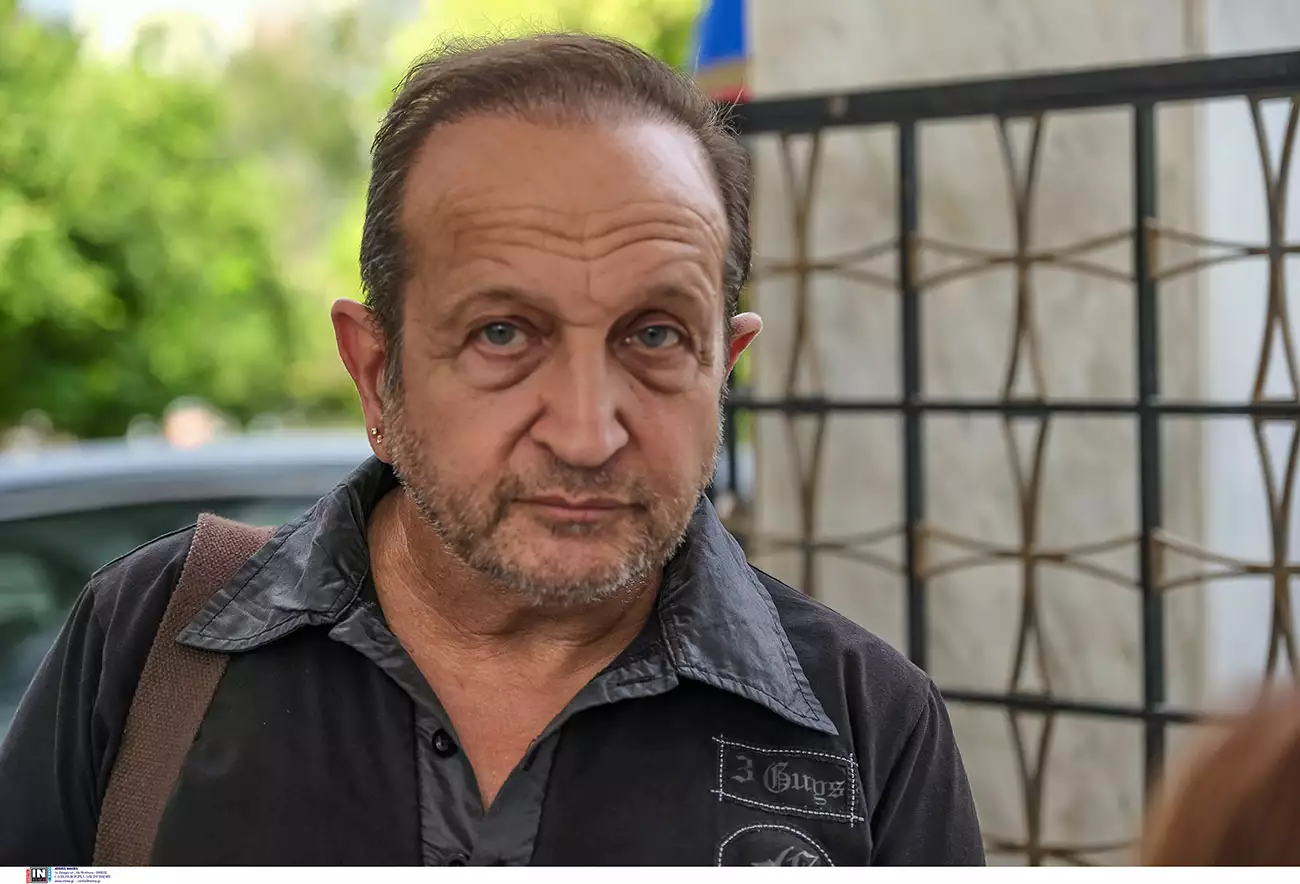 Πυροσβεστική, Αστυνομία και ΕΥΔΑΠ βοήθησαν τον Σ.Μπιμπίλα να ανακτήσει το κινητό του – «Αν δεν ήμουν βουλευτής θα γινόταν»