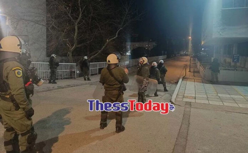 Θεσσαλονίκη: Επέμβαση των ΜΑΤ στο Αριστοτέλειο Πανεπιστήμιο