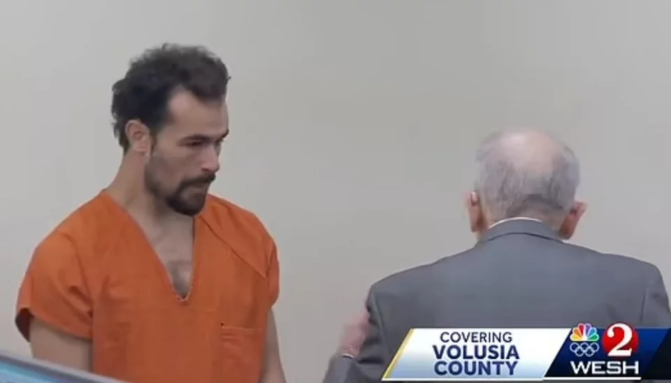 Φλόριντα: 31χρονος χτυπούσε τον σκύλο του με αλυσίδα στη μέση του δρόμου – Τον ακινητοποίησαν περαστικοί