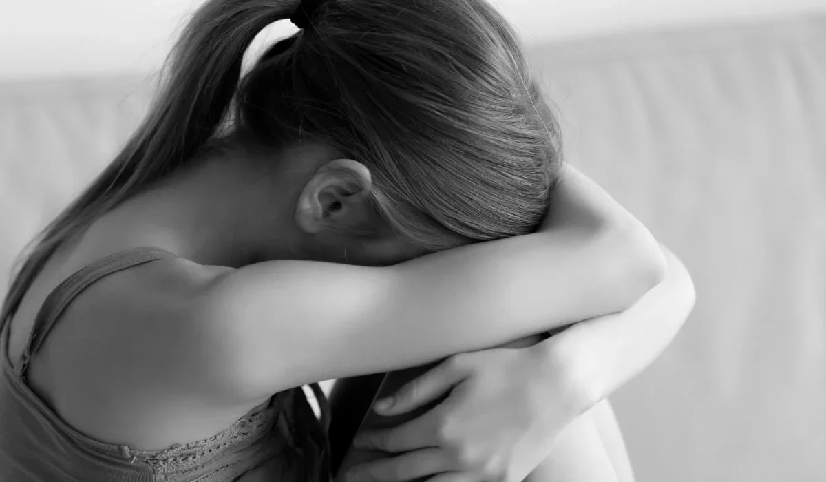 Υπόθεση βιασμού στο Ρέθυμνο: Δέκα Έλληνες και δύο αλλοδαποί ήταν οι «πελάτες» της 14χρονης