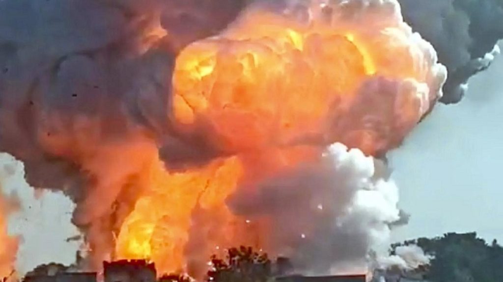 Ινδία: 11 νεκροί και 174 τραυματίες από την έκρηξη σε εργοστάσιο πυροτεχνημάτων