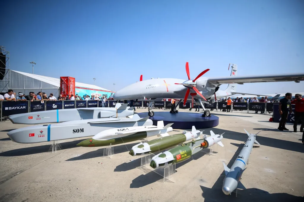 «Ζεστό» χρήμα για την τουρκική αμυντική βιομηχανία Baykar: Χτίζει εργοστάσια για drone στην Ουκρανία και την Σ.Αραβία