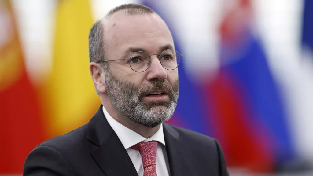 M.Bέμπερ: Εγκωμιάζει τον Κ.Μητσοτάκη παρά την κατακραυγή στο Ευρωπαϊκό Κοινοβούλιο για το Κράτος Δικαίου