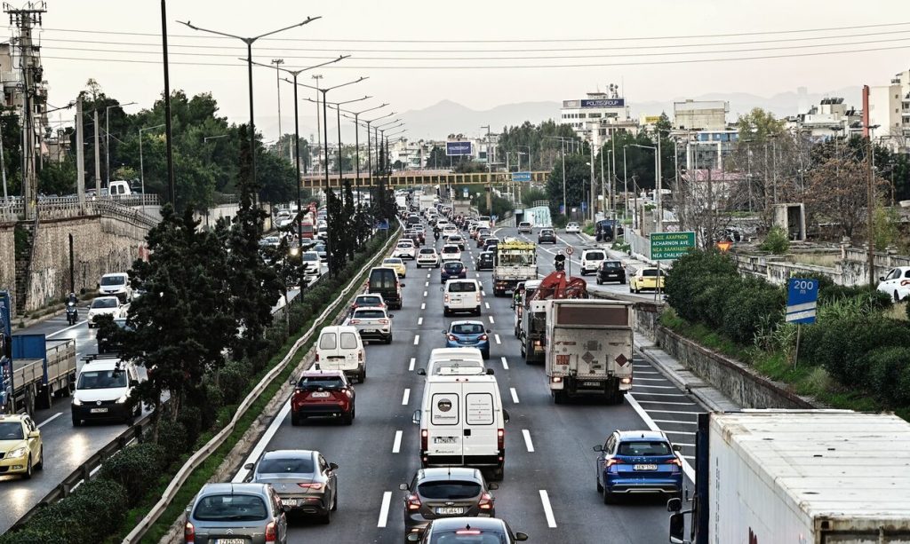 Αυξημένη η κίνηση στους δρόμους της Αττικής – Τροχαίο στην κάθοδο του Κηφισού
