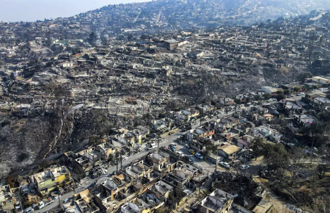 Χιλή: Υπο πλήρη έλεγχο τέθηκαν οι φονικές πυρκαγιές – Στους 131 οι νεκροί