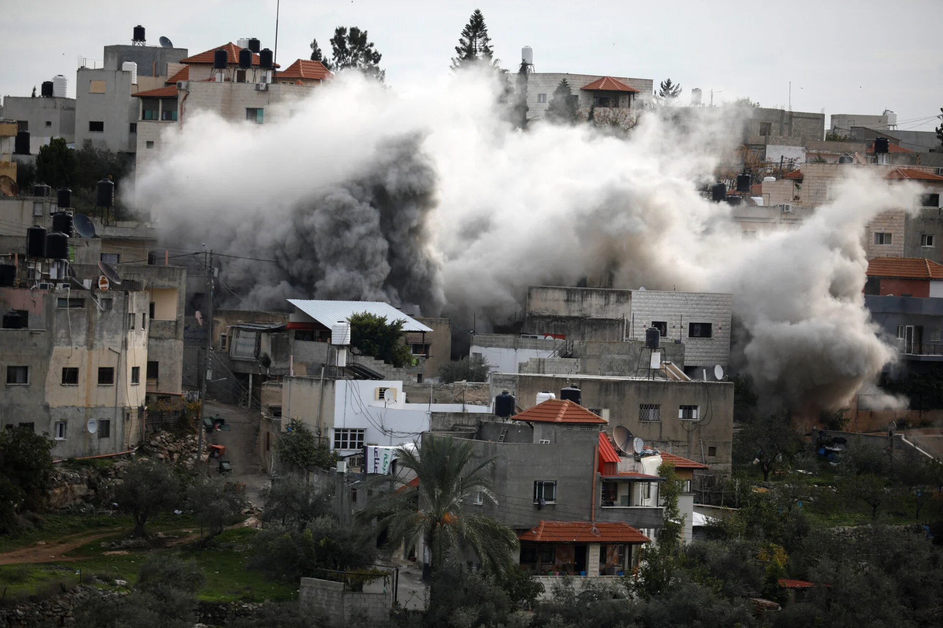 Δυτική Όχθη: Νεκροί τρεις Παλαιστίνιοι σε επιχείρηση του στρατού του Ισραήλ