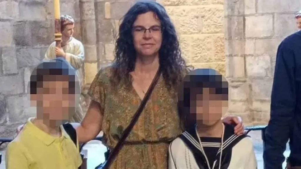 Ισπανία: Παιδιά 13 και 16 ετών δολοφόνησαν άγρια τη μητέρα τους – Την μαχαίρωσαν και έβαλαν τη σορό σε αυτοκίνητο