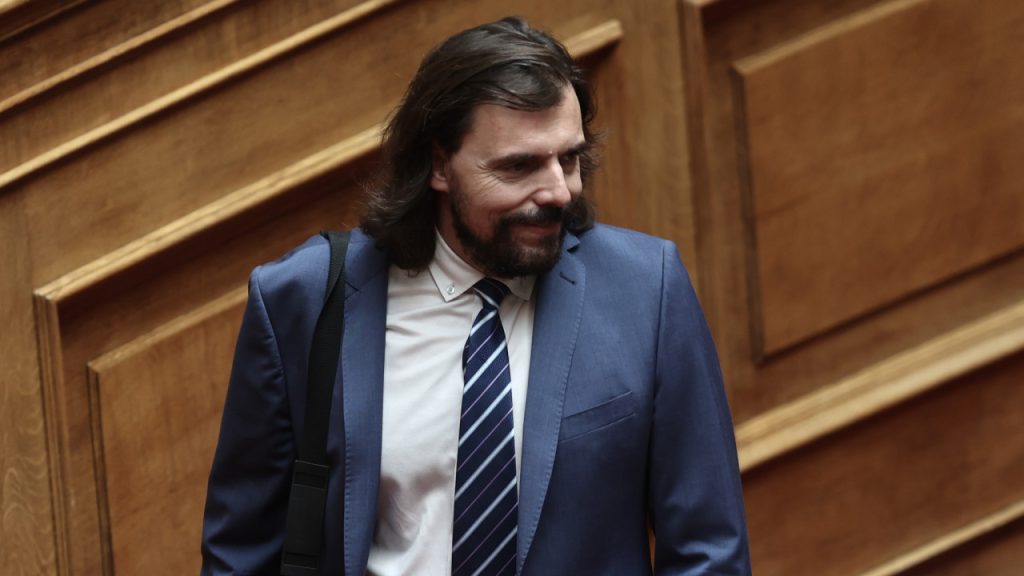 Όταν ο βουλευτής του ΣΥΡΙΖΑ Πέτρος Παππάς ήταν ερασιτέχνης ηθοποιός – Είχε υποδυθεί και τον Ιησού (βίντεο)