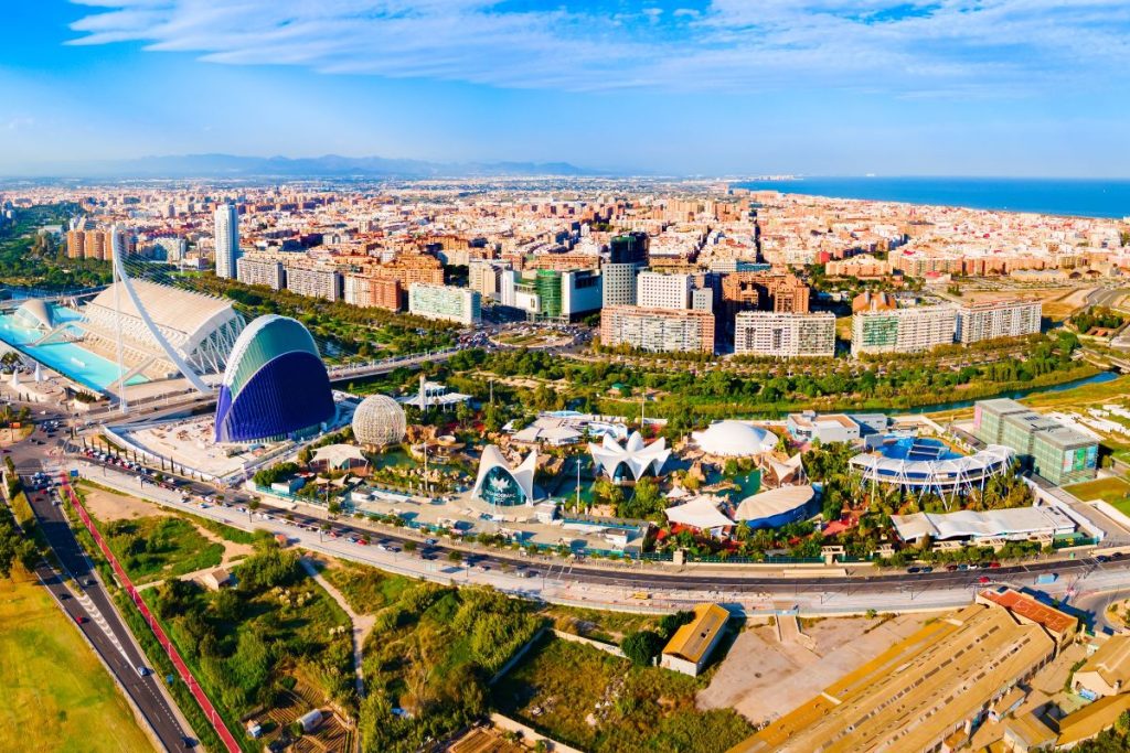 Βαλένθια: Όσα δεν πρέπει να χάσετε στην όμορφη ισπανική πόλη