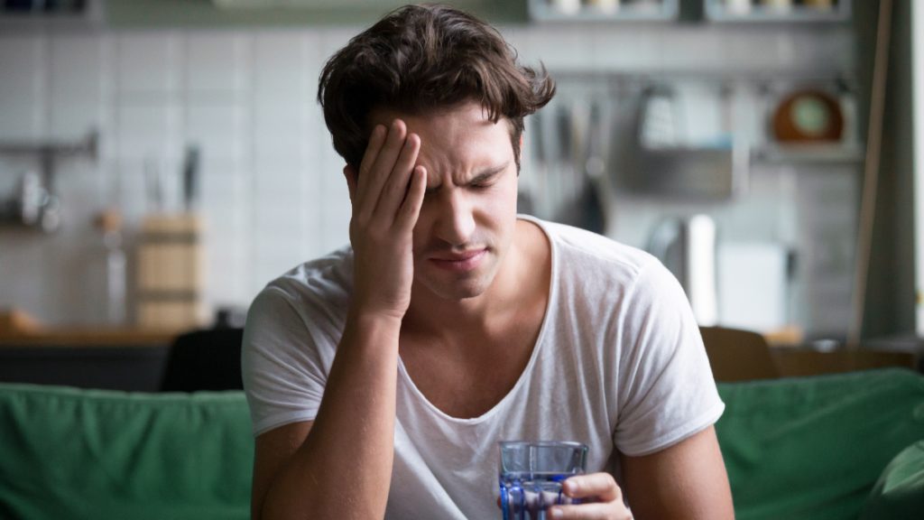 Έχετε πονοκέφαλο και κόπωση ταυτόχρονα; Αυτές είναι οι πιο πιθανές αιτίες