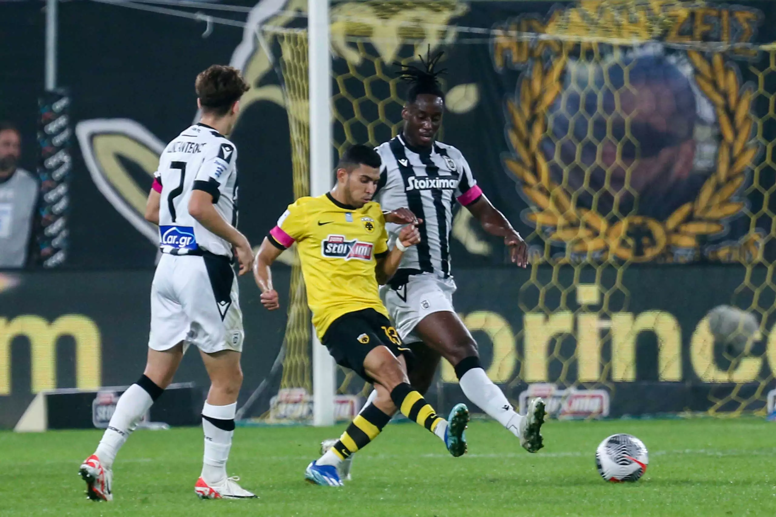 ΠΑΟΚ και ΑΕΚ έμειναν στο 1-1 στο ντέρμπι κορυφής στην Τούμπα