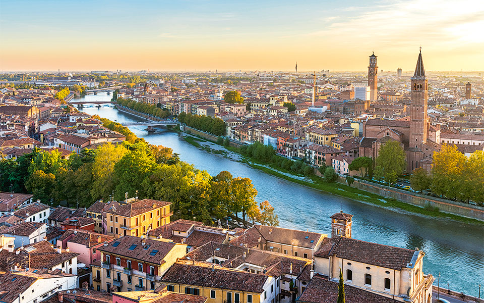 Βερόνα: Όλα όσα αξίζει να δείτε και να κάνετε στην πιο ρομαντική ιταλική πόλη
