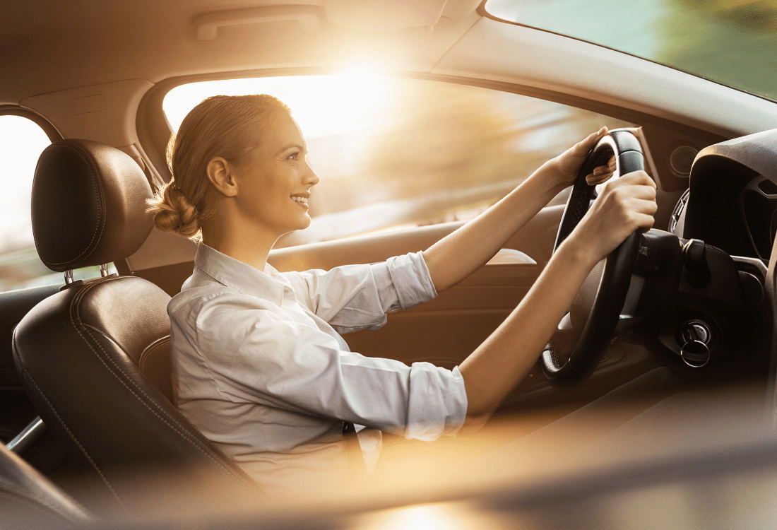 Δες τι να κάνεις για να βρεις τη σωστή θέση οδήγησης στο αυτοκίνητο – Πώς να ρυθμίσεις το κάθισμά σου (φώτο)