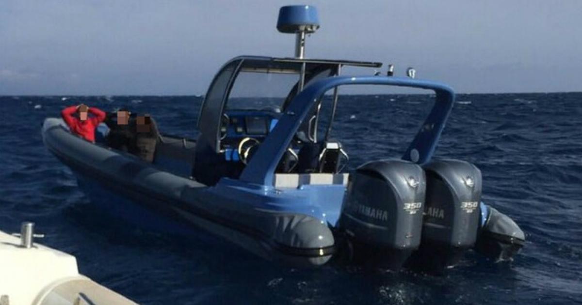 Ισπανία: Νεκροί δύο Ισπανοί λιμενικοί – Η στιγμή που ταχύπλοο με έμπορους ναρκωτικών εμβολίζει το σκάφος τους