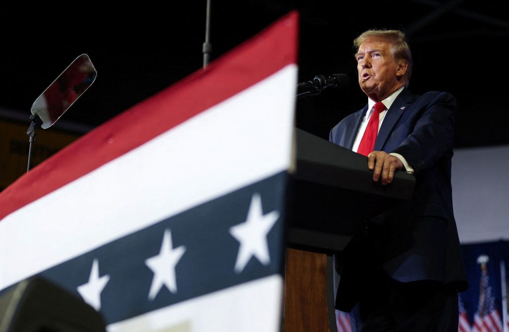 Στο Ανώτατο Δικαστήριο προσέφυγε ο Ν.Τραμπ για να ακυρώσει την απόφαση εφετείου που του καταργεί την προεδρική ασυλία