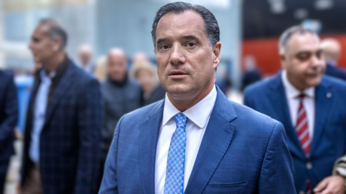 «Τρολάρισμα» Α.Γεωργιάδη που φώναζε «και α και ου και ΔΑΠ-ΝΔΦΚ» σε εκδήλωσε της ΟΝΝΕΔ