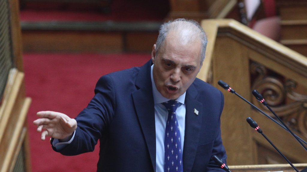 Κ.Βελόπουλος: «Να δηλώσουν όλοι οι βουλευτές αν είναι ομοφυλόφιλοι – Για να ξέρουμε γιατί θα ψηφίσουν το νομοσχέδιο»