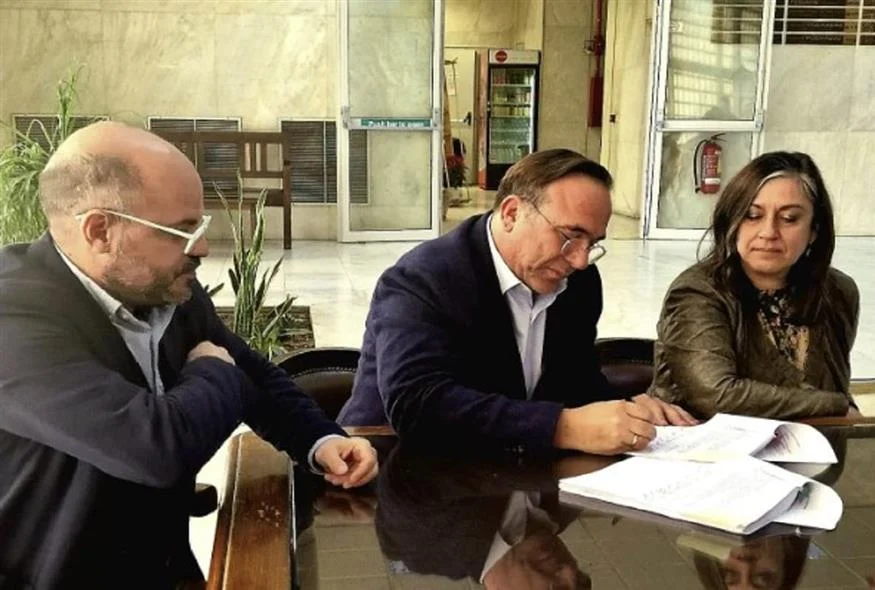 «Κόσμος»: Ιδρύθηκε το νέο κόμμα του Πέτρου Κόκκαλη (φώτο)