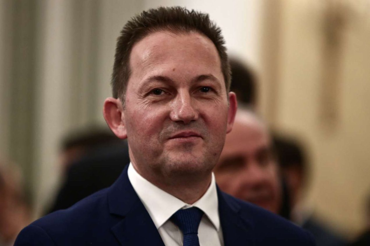 Σ.Πέτσας: «Διαφωνώ με το νομοσχέδιο για τα ομοφυλόφιλα ζευγάρια και θα απέχω από την ονομαστική ψηφοφορία»