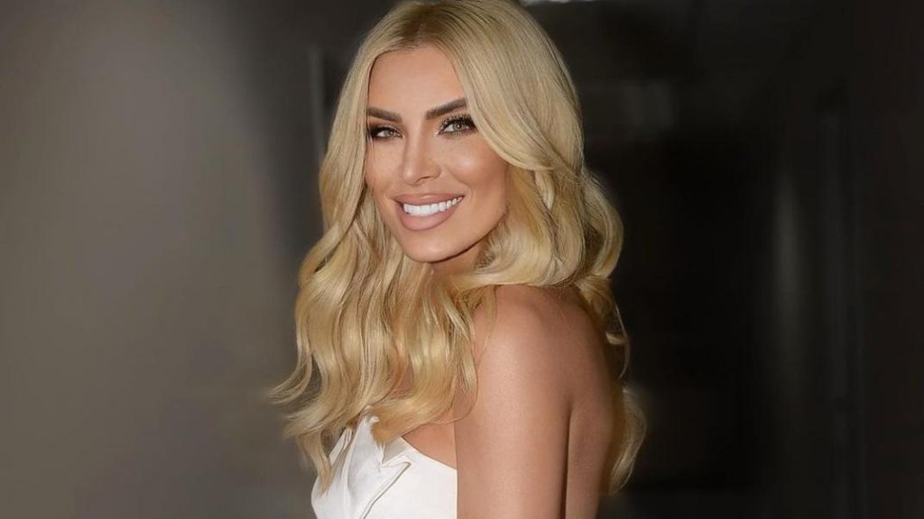 Κ.Καινούργιου: «Έχω κάνει πλαστικές επεμβάσεις – Μπορεί να με δει κανείς και να πει ότι το έχω παρακάνει»