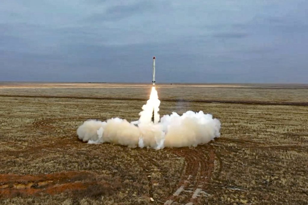 Κρεμλίνο: «Κόλπο του Λευκού Οίκου η προειδοποίηση για την ανάπτυξη ρωσικού πυρηνικού όπλου στο διάστημα»