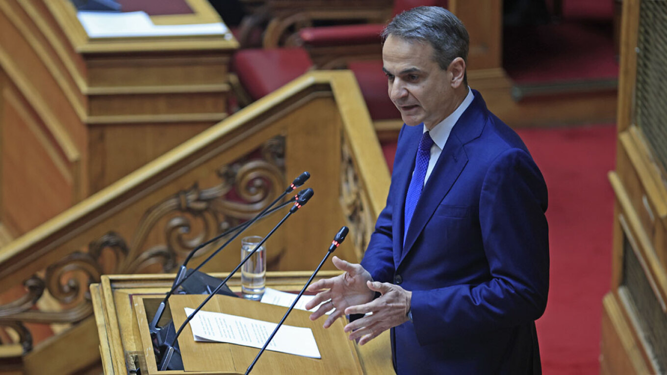 Στις 22:00 ξεκινά η ονομαστική ψηφοφορία για το ν/σ για τους γάμους και την τεκνοθεσία από ΛΟΑΤΚΙ+