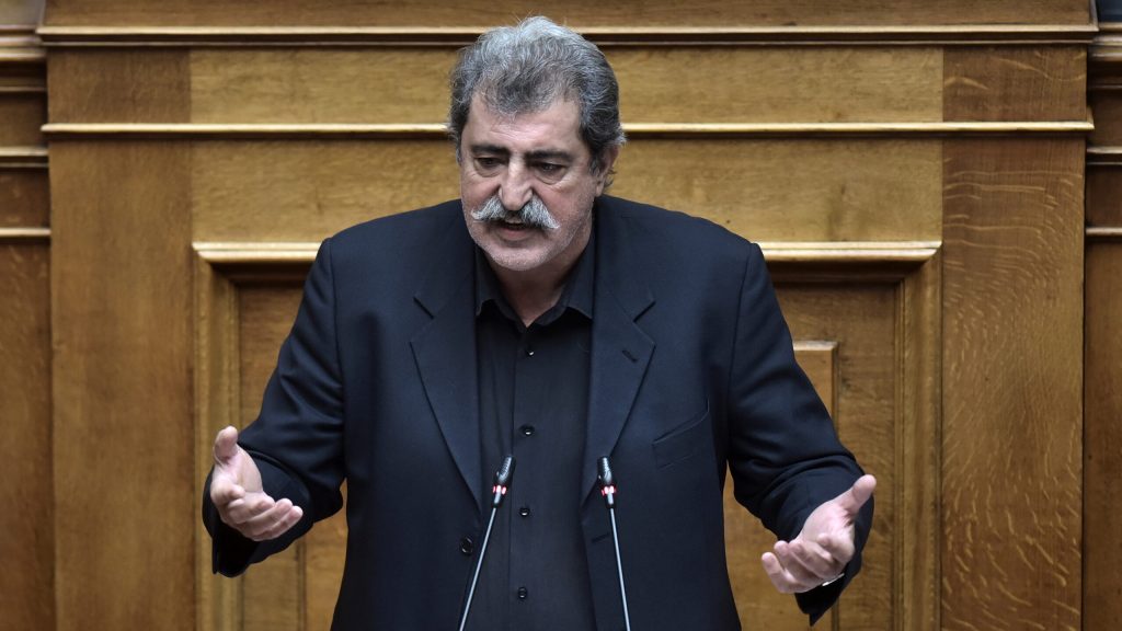 Π.Πολάκης: Δεν πάει στην Βουλή να ψηφίσει το ν/σ για τα ομοφυλόφιλα ζευγάρια – «Μη με ψάχνεις Μητσοτάκη, έχω σοβαρή δουλειά»