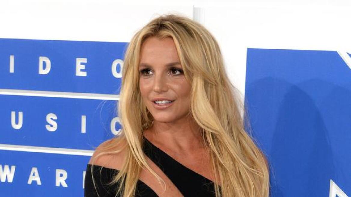 Νέα προκλητική ανάρτηση από την Μπρίτνεϊ Σπίαρς – Χορεύει με το μαγιό της στο Instagram (βίντεο)