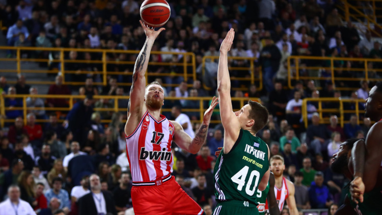 Κυπελλούχος Ελλάδας στο μπάσκετ ο Ολυμπιακός – Οι «ερυθρόλευκοι» επικράτησαν με 69-58 του Παναθηναϊκού