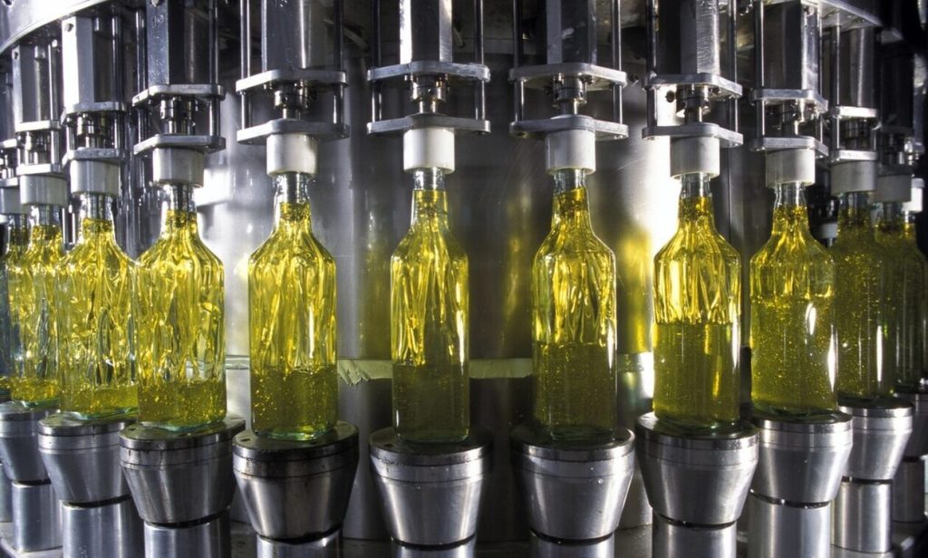 Δείτε πώς θα ξεχωρίσετε το νοθευμένο ελαιόλαδο – Η γεύση και το άρωμα οι βασικές ενδείξεις