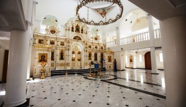 Ορθόδοξη Εκκλησία θα χτιστεί στα ΗΑΕ – Τι συμφώνησε ο Β.Πούτιν